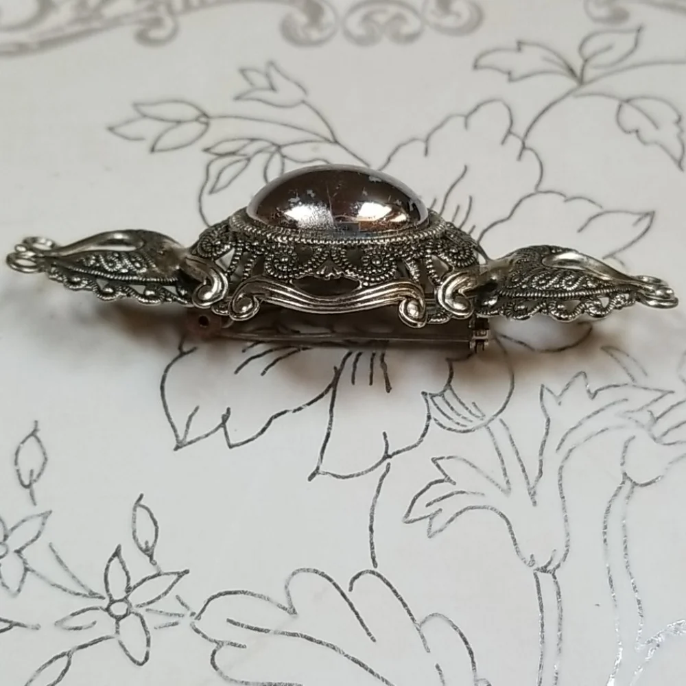 Vintage Mid Century Antiqued Silver Tone Metal Brooch Pin - Picture 7 of 11